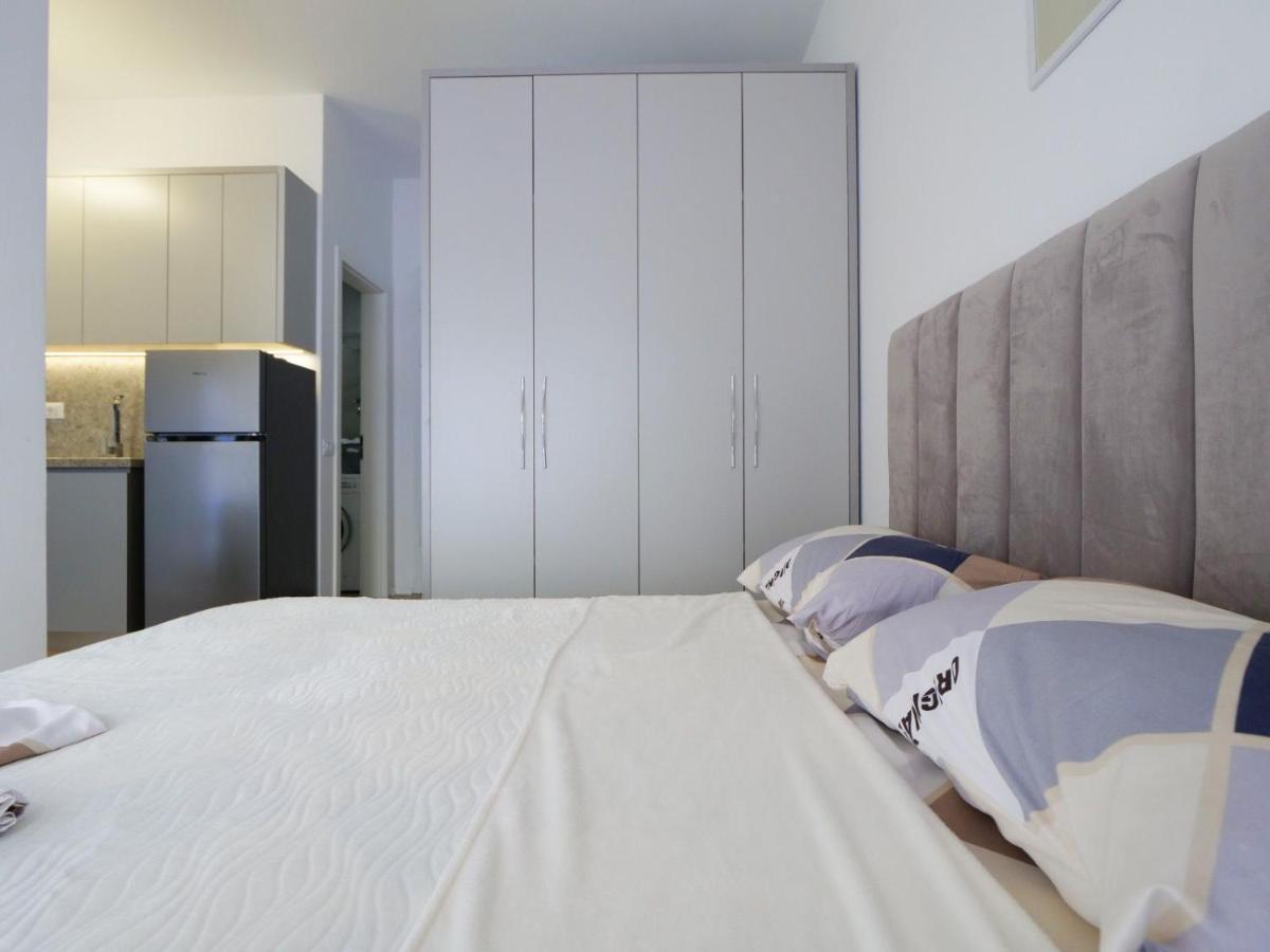 Comfy Studio At 'Mangalem21 Complex' Parking-Wifi-Ac-View Tirana Exterior foto