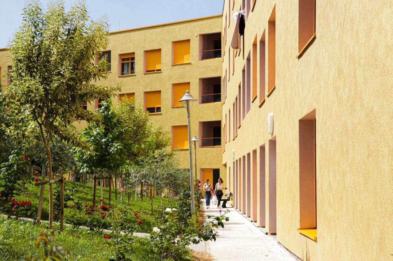 Comfy Studio At 'Mangalem21 Complex' Parking-Wifi-Ac-View Tirana Exterior foto