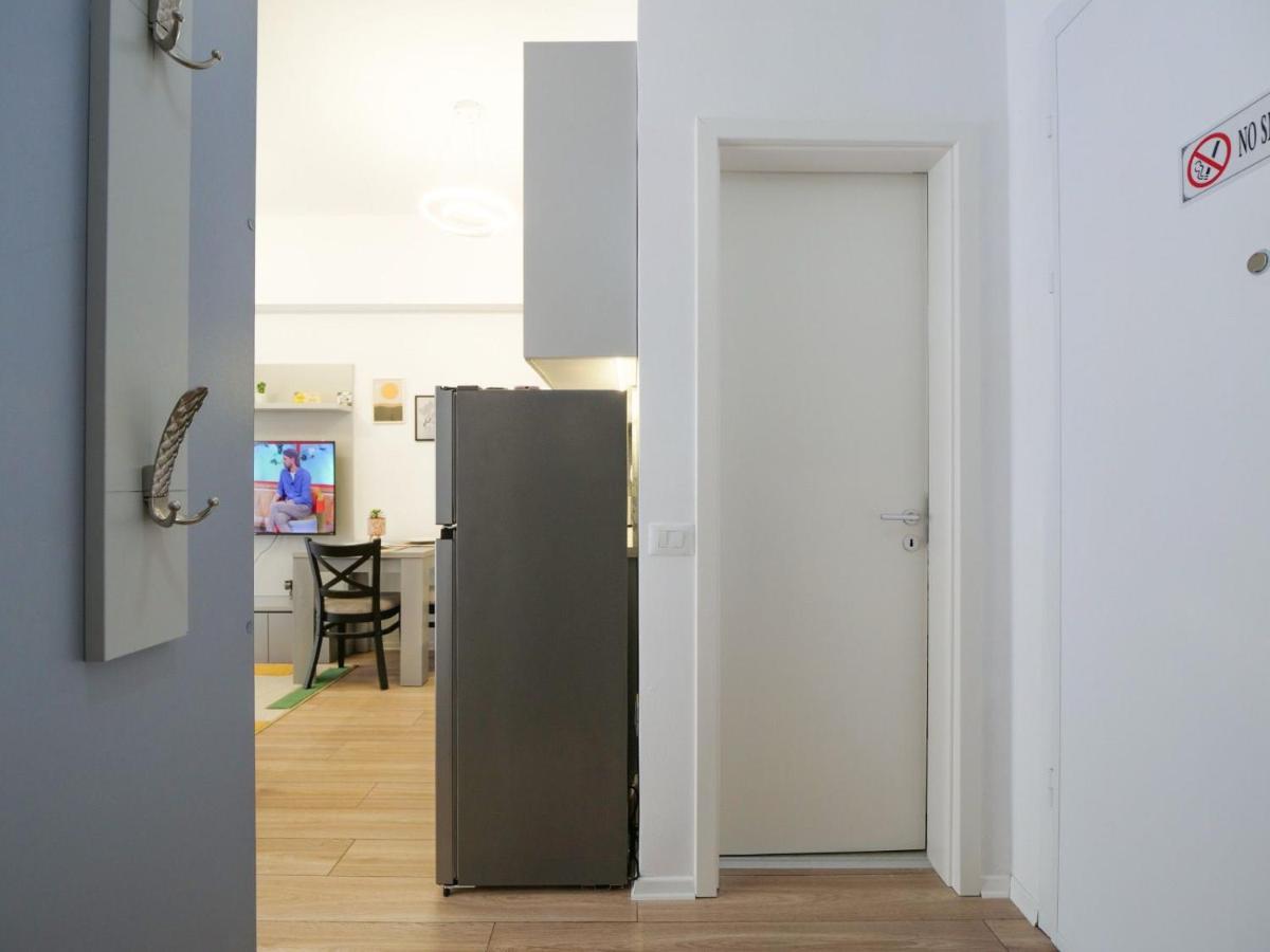 Comfy Studio At 'Mangalem21 Complex' Parking-Wifi-Ac-View Tirana Exterior foto